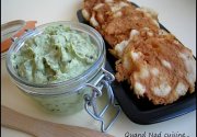 Tuiles au parmesan et guacamole