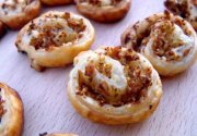 Des escargots feuilletés aillés (non, ils ne volent pas :)) avec des pieds de mouton