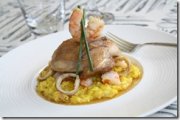 Poulet à la Bière, Risotto Crémeux au Safran et Crustacés