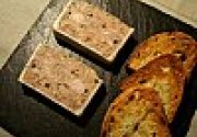 Terrine de perdreau truffée...