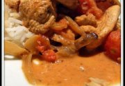 Curry de poulet aux tomates & noix de cajou - curry de pollo a los tomates & castañas de caju