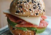 Burgers de saumon avec recette du pain burger