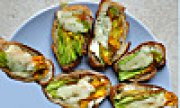 Tartines gourmandes pour l'apéritif (fleurs de courgettes, fromage frais et Ossau Iraty)