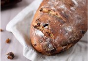 Pain aux fruits secs