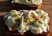Tartine printanière de mozzarella, cébette et fenouil (bruschetta)
