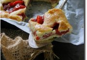 Crostata di fragole (tarte à croisillons aux fraises)