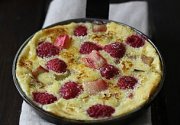 Clafoutis de Rhubarbe et Framboises