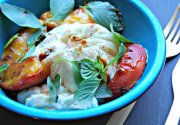 Burrata, pêche et basilic thaï, recette inspirée du Frenchie