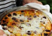 Petit clafoutis du soir espoir… Clafoutis cerises multicolores et pistache !