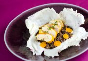 Salades de lentilles vertes du Puy et castel franco, volaille au curcuma