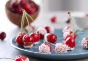 Cerises d’amour à la noix de coco