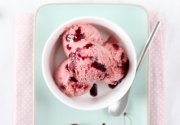 Sorbet à la cerise et à la vanille